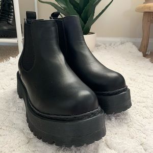 Platform Chelsea booties. All black